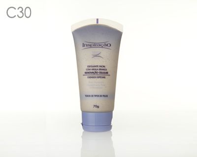 ESFOLIANTE FACIAL COM ARGILA BRANCA